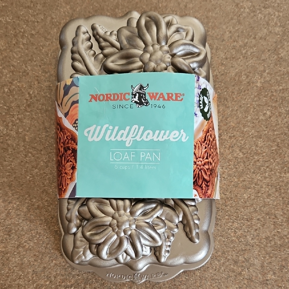 Nordic Ware Wildflower Loaf Pan!!!